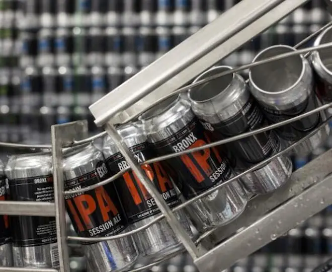 For the first time, the sales of canned beer surpassed those of bottled beers in 1969